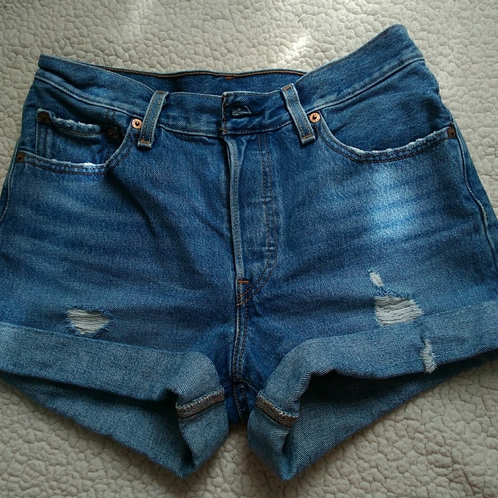 Levi's High Rise Shorts